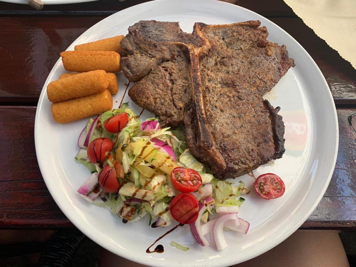 Hableany Etterem, Pizzeria Es Vendeghaz Bed & Breakfast Balatonmariafurdo Exterior photo