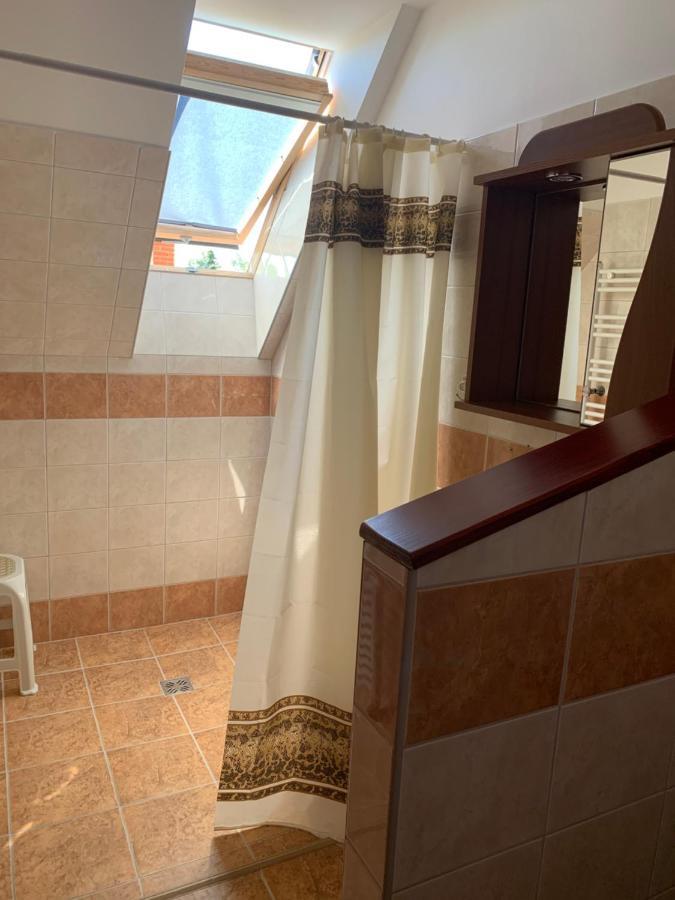 Hableany Etterem, Pizzeria Es Vendeghaz Bed & Breakfast Balatonmariafurdo Exterior photo
