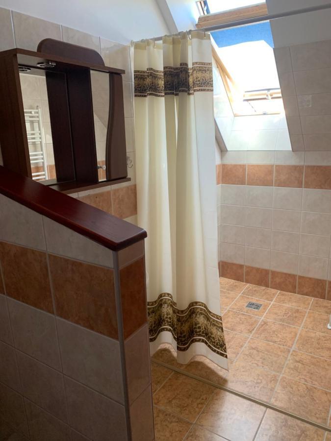 Hableany Etterem, Pizzeria Es Vendeghaz Bed & Breakfast Balatonmariafurdo Exterior photo